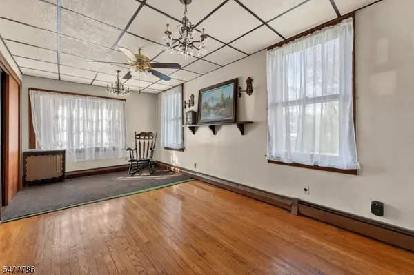 222 Remsen Ave, Woodbridge Twp., NJ 07001