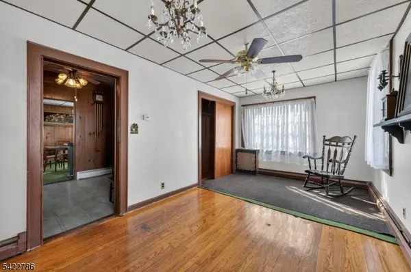 222 Remsen Ave, Woodbridge Twp., NJ 07001