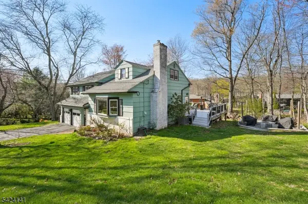 7 Archer Ln, Scotch Plains Twp., NJ 07076