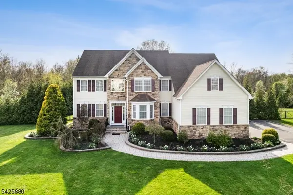 5 Rigger Ct, Hillsborough Twp., NJ 08844