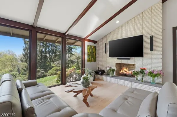 38 Farview Rd, Millburn Twp., NJ 07041