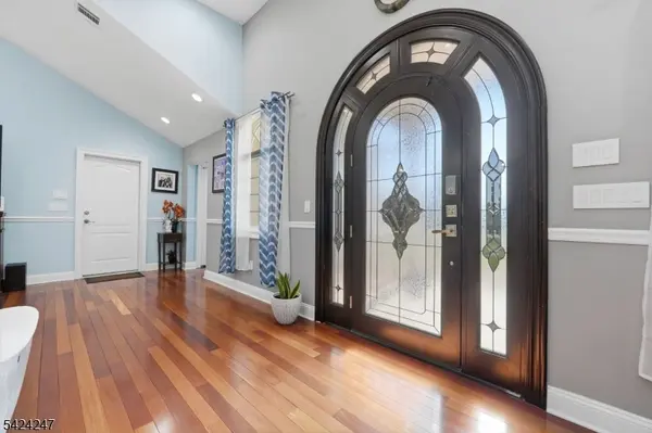 358 S Middlebush Rd, Franklin Twp., NJ 08873