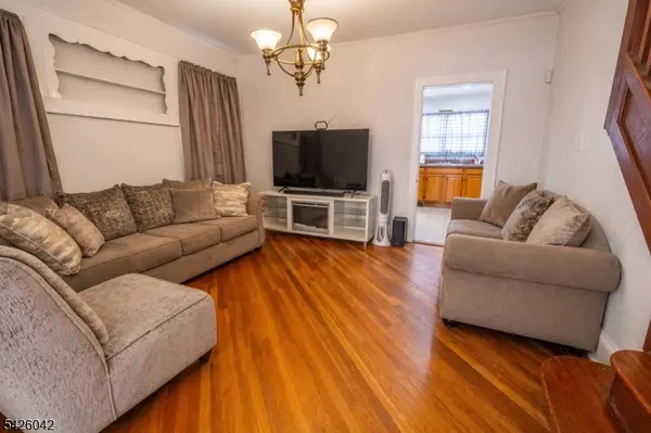 26 Scofield St, Newark City, NJ 07106