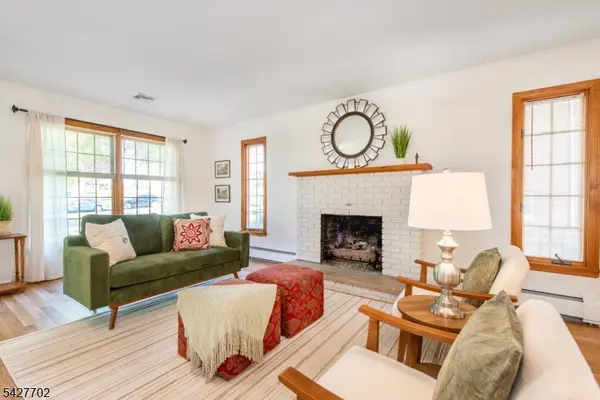 165 W Passaic Ave, Rutherford Boro, NJ 07070