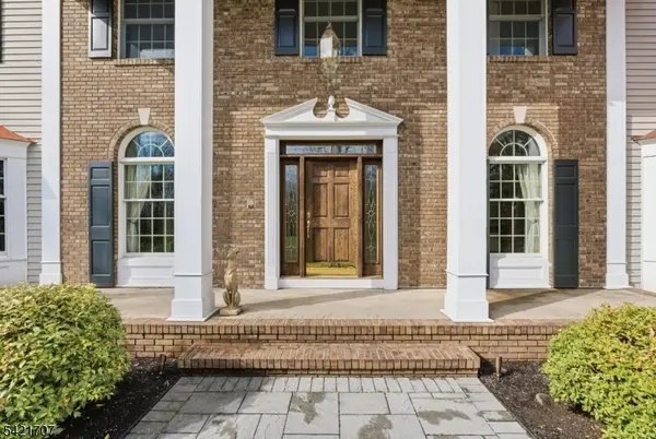 3 Lockwood Dr, Bridgewater Twp., NJ 08807