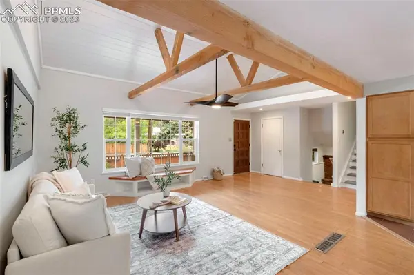 509 W Cheyenne RD, Colorado Springs, CO 80906