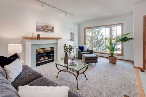 4 Christie GDNS SW, Calgary, AB T3H 3B5