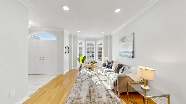 46 Gardenia CRES, Markham, ON L6C 2K8