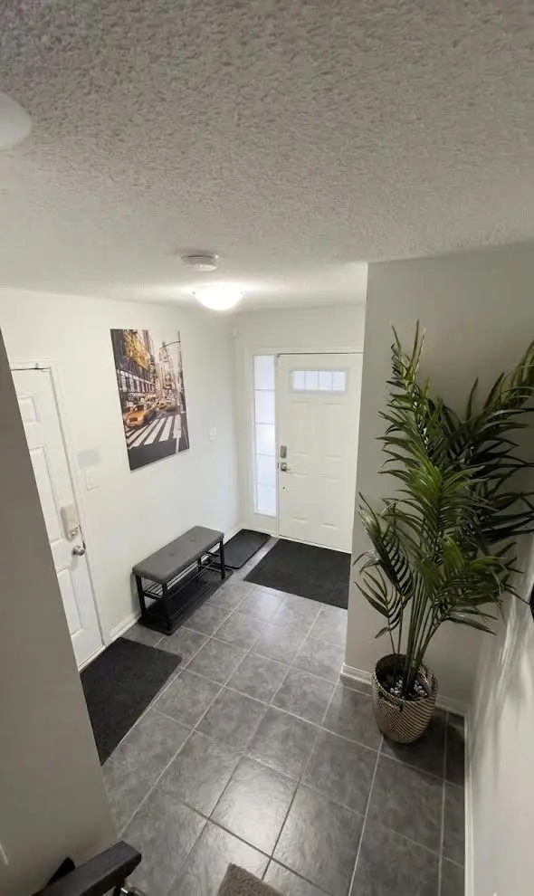 566 Attenborough TER, Milton, ON L9T 8H6