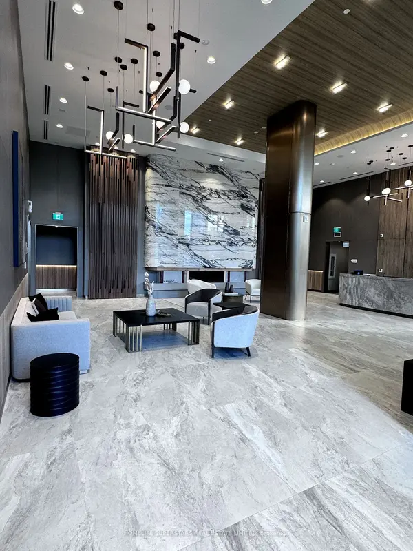 1100 Sheppard AVE W #825, Toronto W05, ON M3K 0E4