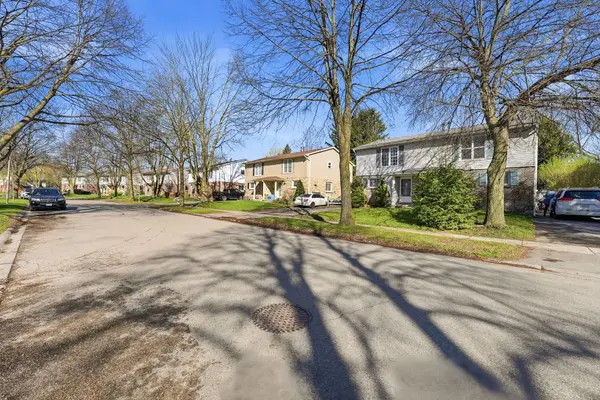 117 Monmore RD, London North, ON N6G 2W7