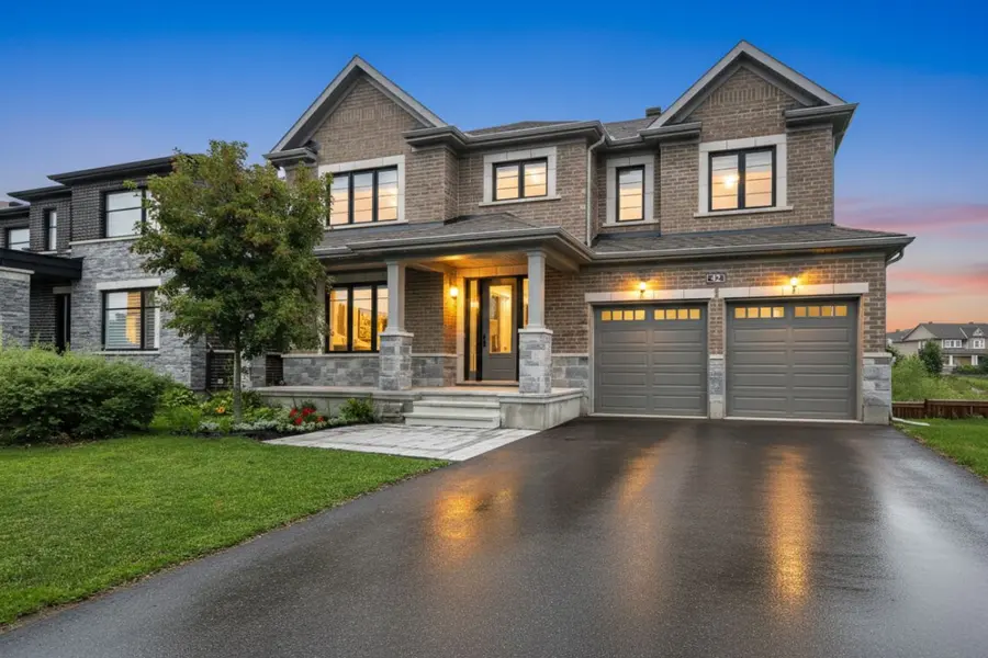 42 Conch WAY, Manotick - Kars - Rideau Twp And Area, ON K4M 0M4