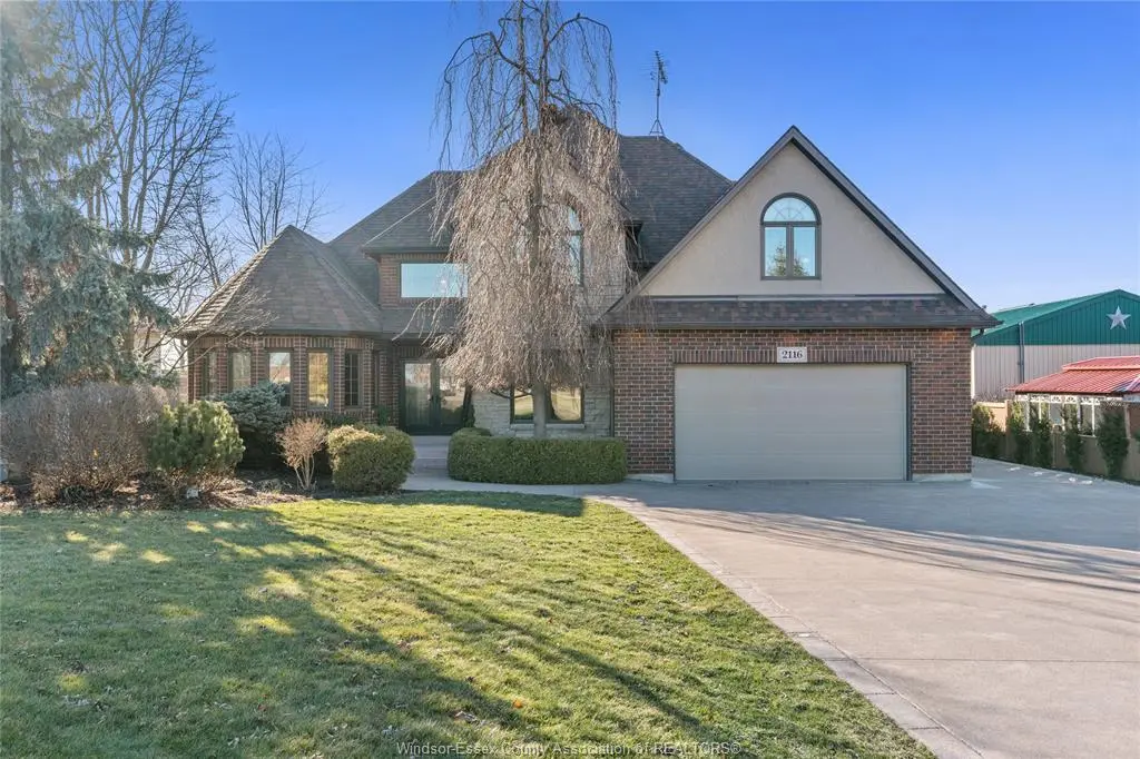 2116 FRONT Road, Amherstburg, ON N9V 3R3