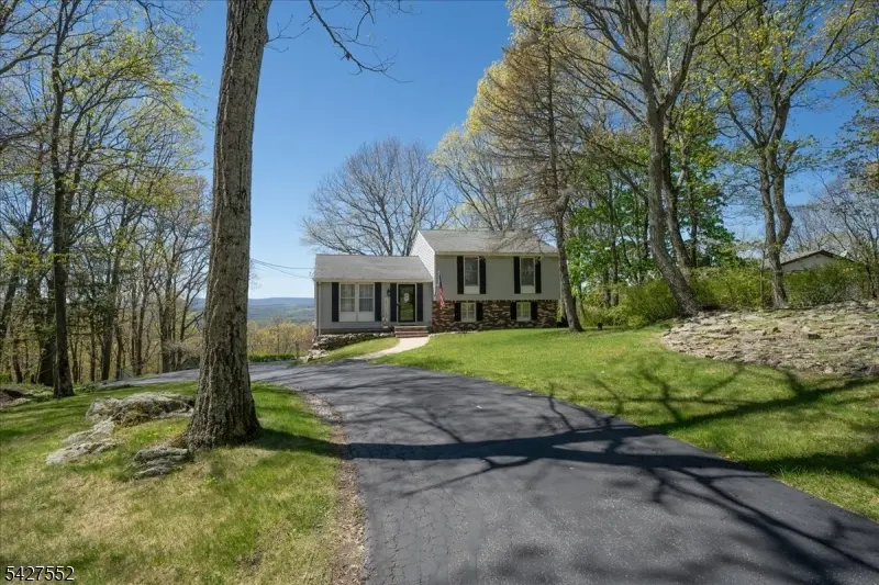 103 Panorama Dr, Vernon Twp., NJ 07461