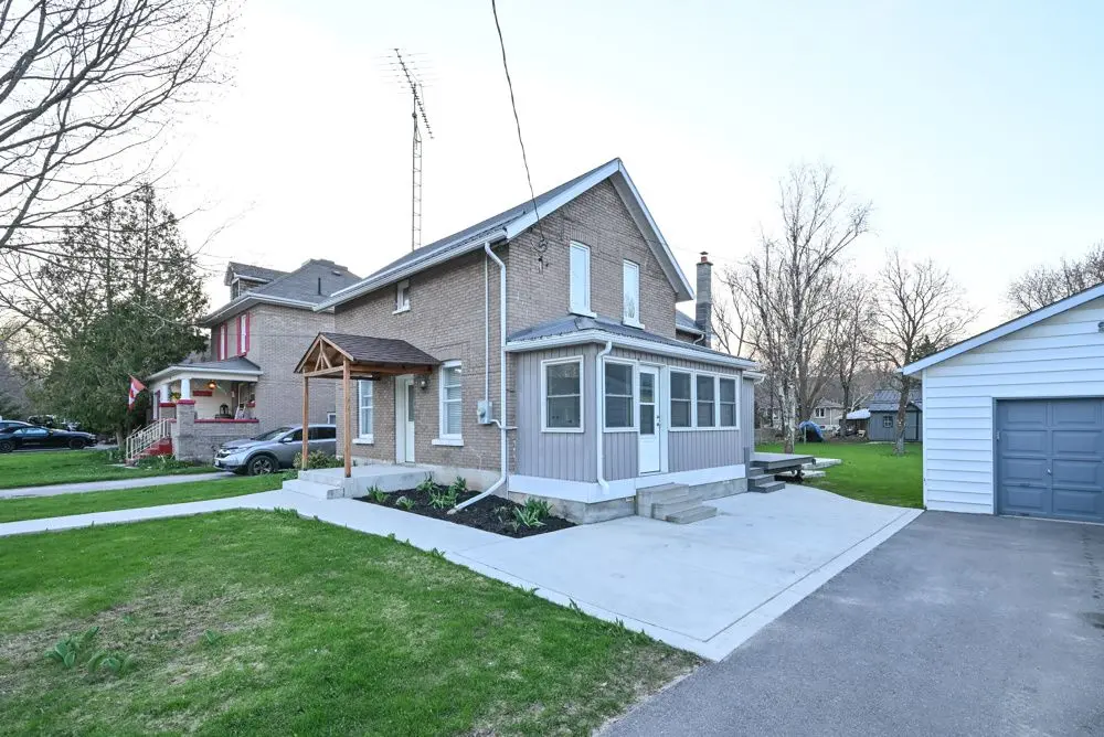 48 Caroline ST W, Clearview, ON L0M 1G0