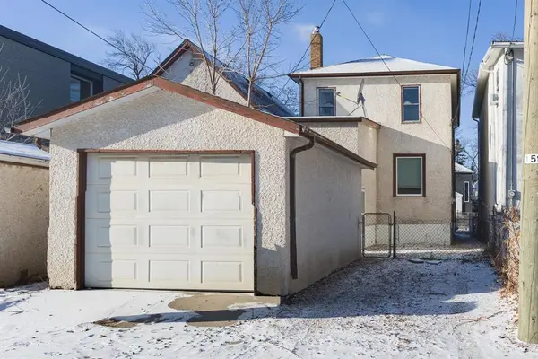 269 Toronto ST, Winnipeg, MB R3G 1S3