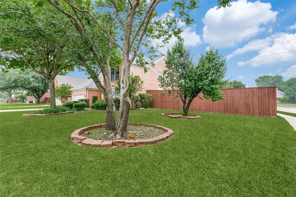 2410 Bowie Lane, Grapevine, TX 76051