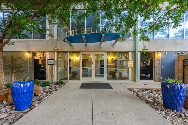 1001 Belleview Street #305, Dallas, TX 75215