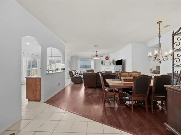 211 Carriage Drive, Willow Park, TX 76087