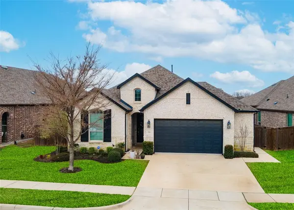 1401 Appaloosa Drive,  Aubrey,  TX 76227