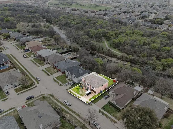 4008 Falcon Ridge Drive, Haltom City, TX 76137