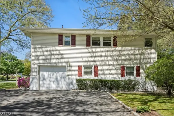 66 Warwick Cir, Springfield Twp., NJ 07081