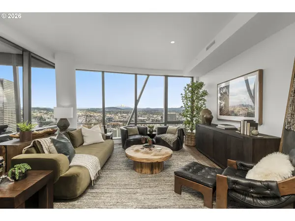 550 SW 10TH AVE #2106, Portland, OR 97205