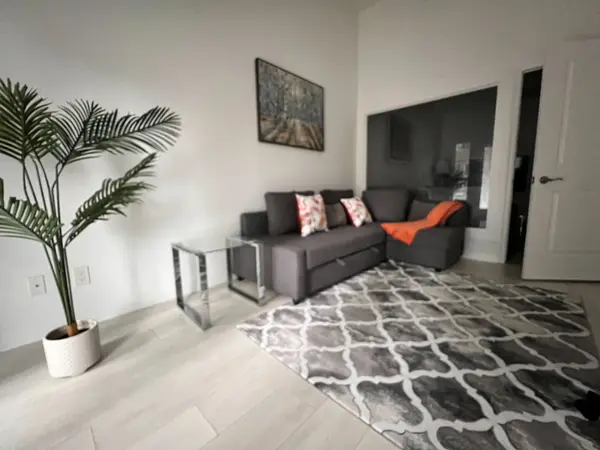 35 Bastion ST #109, Toronto C01, ON M5V 0B9