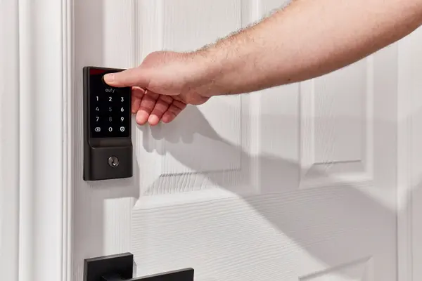 67 Hobbs DR #Bsmt, Clarington, ON L1C 3M2