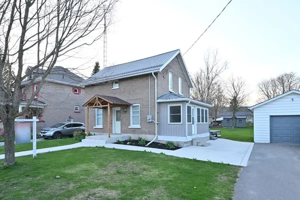 48 Caroline ST W, Clearview, ON L0M 1G0