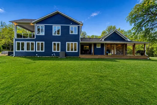 7881 Poplar Side RD, Clearview, ON L9Y 5N4