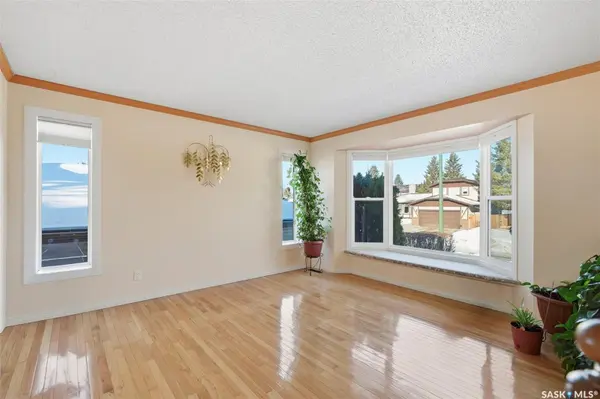 111 Gustin CRESCENT, Saskatoon, SK S7H 6H7