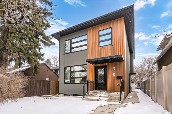 305 Clarence AVENUE S, Saskatoon, SK S7N 1H5