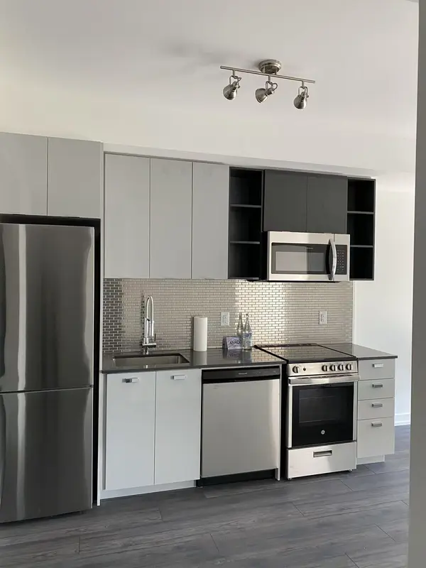 10 De Boers DR #508, Toronto W05, ON M3J 0L6