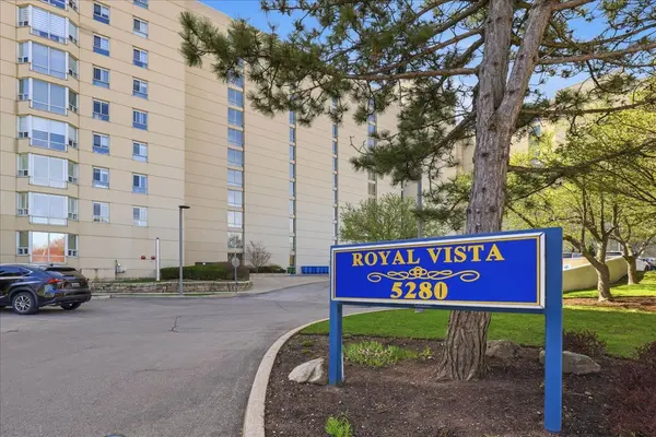 5280 Lakeshore RD #1204, Burlington, ON L7L 5R1