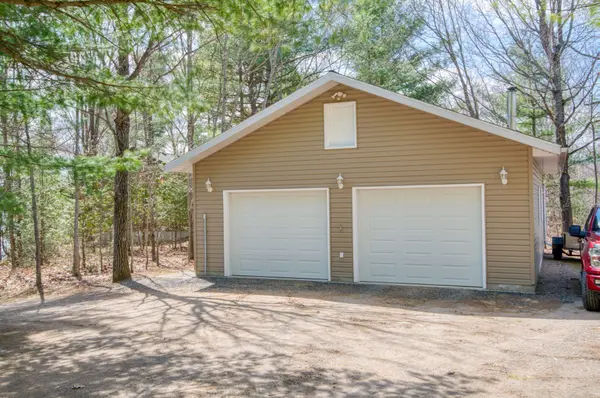 1188a Bebris RD, Frontenac, ON K0H 1B0