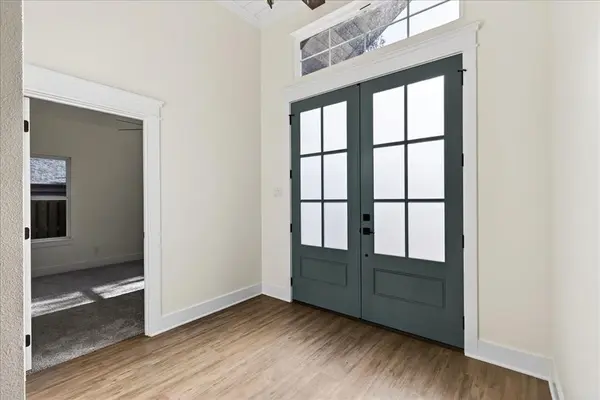 114 Castlewood Road, Enchanted Oaks, TX 75156