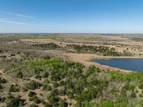 930 Lakeside Drive, Avalon, TX 76623