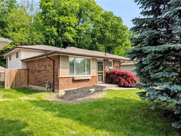 56 WILLOWDALE Place, Chatham, ON N7L 4M8