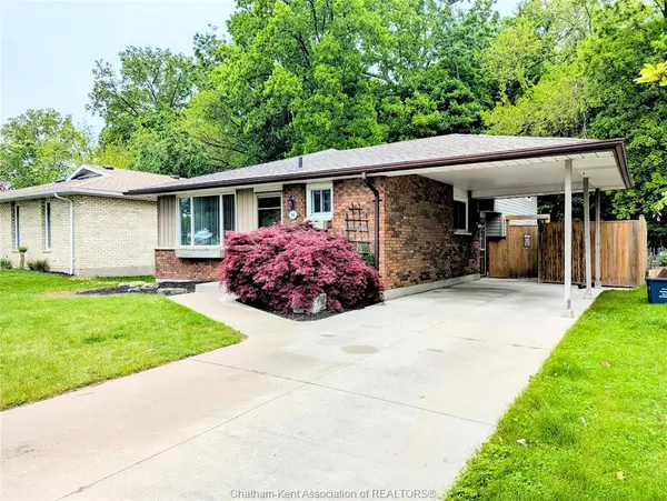 56 WILLOWDALE Place, Chatham, ON N7L 4M8