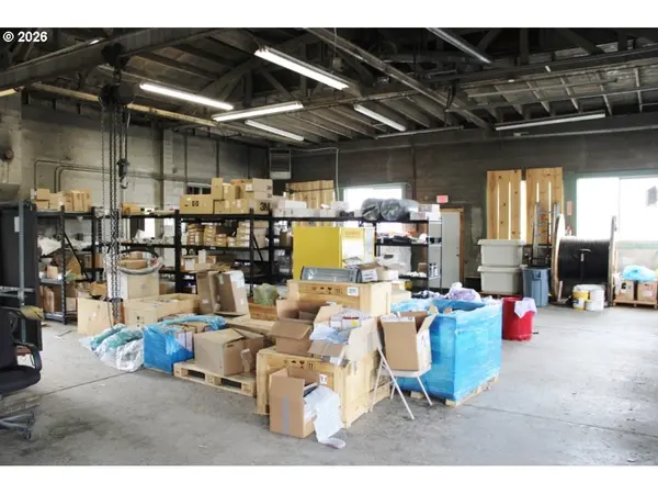 151 N 3RD ST, Athena, OR 97813