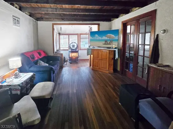 284 Milford-Mt Pleasant Rd, Milford Boro, NJ 08848