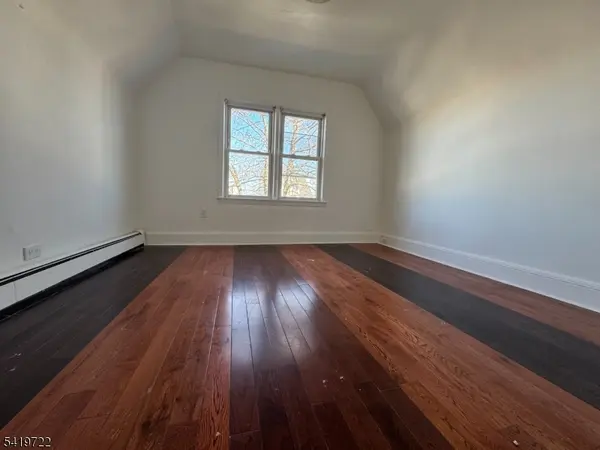 82 E 18Th St, Paterson City, NJ 07524