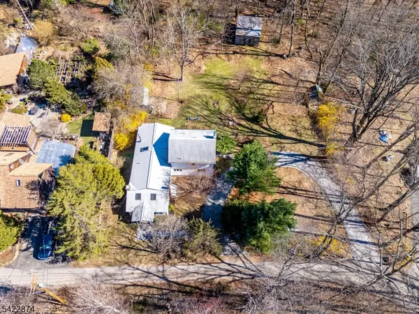 16 Skytop Rd, Lebanon Twp., NJ 07853