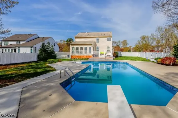 78 Marshall Dr, Egg Harbor Twp., NJ 08234