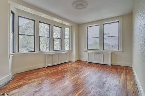 33 62Nd St #4A, West New York Town, NJ 07093