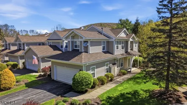 15 Aspen Ct, Hardyston Twp., NJ 07419