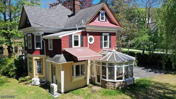 45 Main St, Califon Boro, NJ 07830