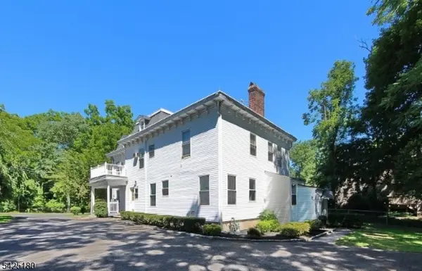 11 Childs Rd #A, Bernardsville Boro, NJ 07924