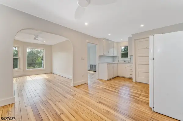 74 Main St, Califon Boro, NJ 07830